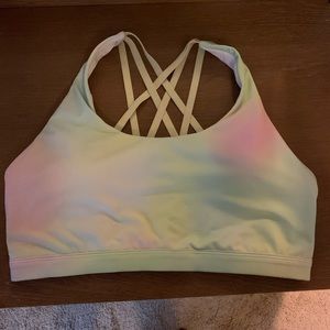 Fabletics 
Kessler Medium Impact Sports Bra III
Color: Blur/Lemon Crème
Size: L
